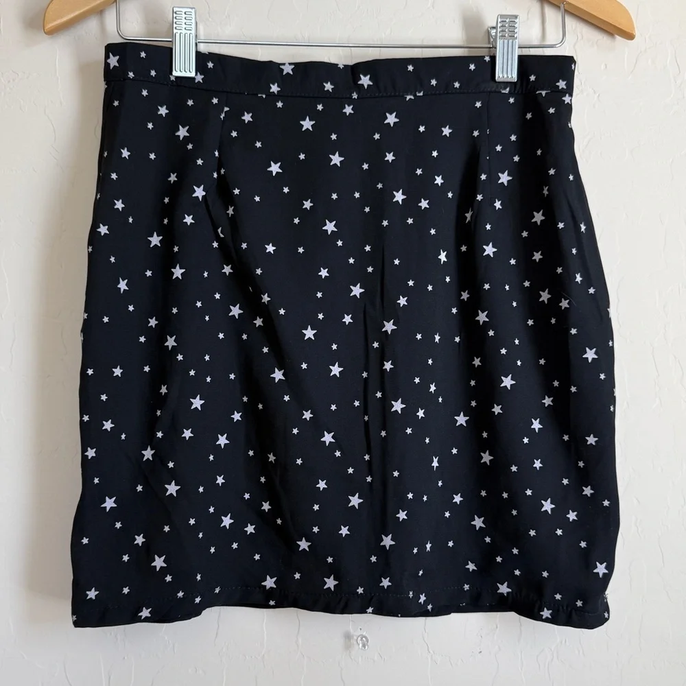 Nasty Gal Star Print Mini Skirt Black White Women’s Size 6
